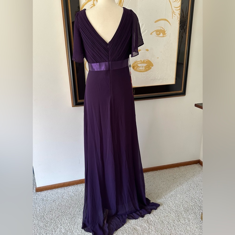 New with tags Formal Ever Pretty floor length gown.